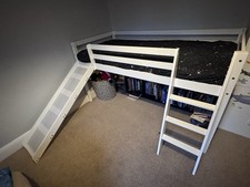 Noa and Nani White Wooden