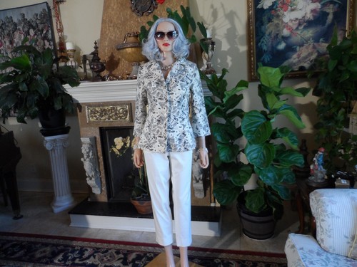 Dolce gabbana cream - &,
