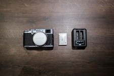 Fujifilm FinePix x Series X100S 16.3MP Digital Camera Silver - 8900 Shutter Ct