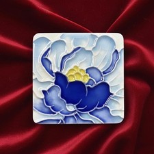 Tang Sancai Peony: Tri-color