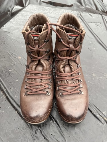 British army brown altberg - army,
