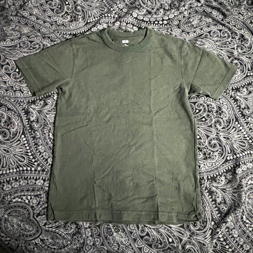 Uniqlo grey solid short - grey,