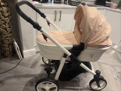 Venicci pram carrycot - pram,