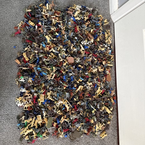 Very large bundle - large, vintage