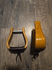 western stirrups