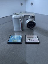 Nikon Coolpix 775 2.1MP