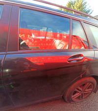 MERCEDES BENZ C220 ESTATE PASSENGER SIDE REAR DOOR IN BLACK