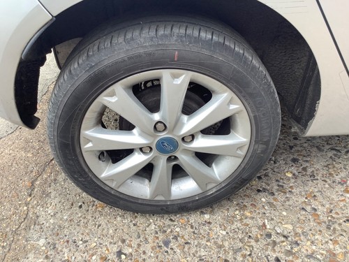 Ford fiesta mk7 alloy wheel - ford,