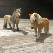 2x Schleich Falabella Mare Pony 13688 2010 & 13278 Horse club Figurine Retired