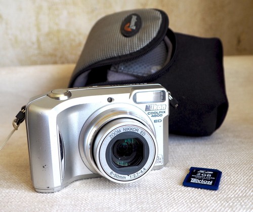 Nikon coolpix 4800 - 4800, compact