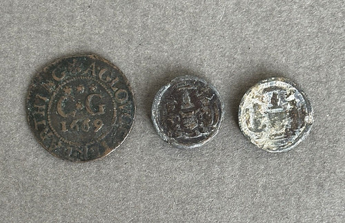1669 gloucester trade token - 1669,