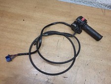 YAMAHA MAJESTY 125 THROTTLE