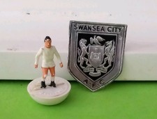 SPARE  SWANSEA TOWN  SUBBUTEO FIGURE AND ESSO BADGE