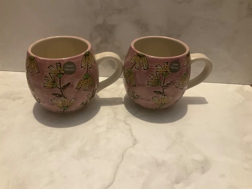 New lilac hedgerow hug mug - lilac,