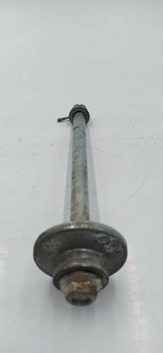 Front wheel pin kawasaki kle - kawasaki,