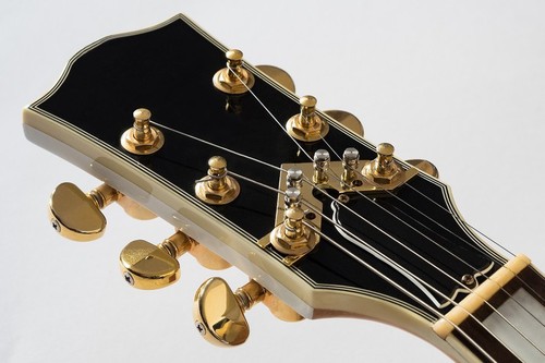 The string butler s - string,