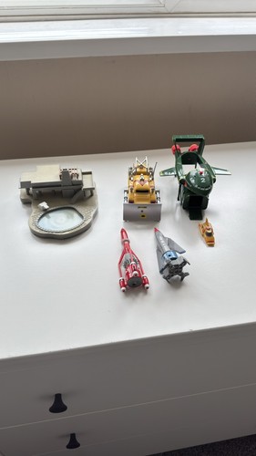 Thunderbirds toys with 3 4 - 1,