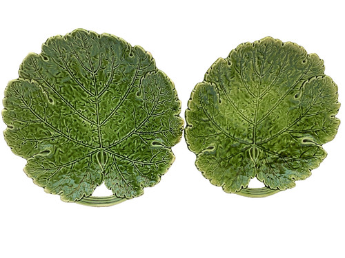 Two majolica green leaf - , plates