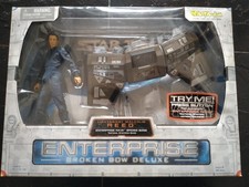 Star Trek Enterprise Broken Bow Deluxe Lt Malcom Reed Bridge Base Sealed