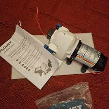 Flojet Triplex 2.9 Pressure Controlled Pump For Caravans Motorhome Free Item