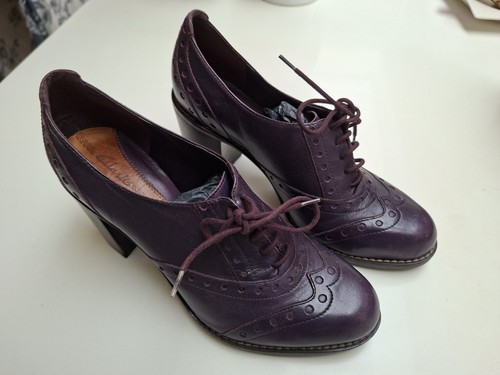 Clarks vintage look purple - look,