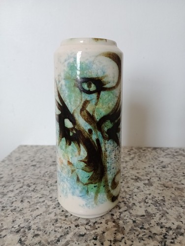 Cracked celtic pottery - *cracked*,