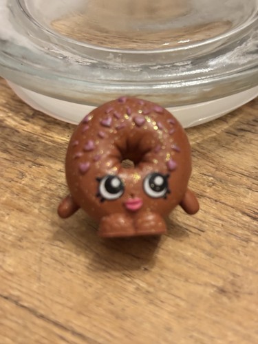 Shopkins series lish donut - series,