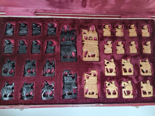 Vintage rajasthani chess - rajasthani, set