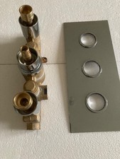 3 Dial 2 Outlet Concealed Thermostatic Shower Valve with Front Plate.