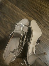 LADIES JEWEL HEEL SHOES  SIZE