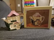 ceramic victorian teapot
