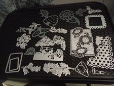 Assorted Unbranded Metal Cutting Dies