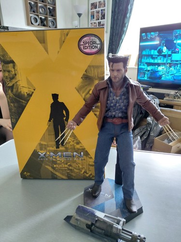 Hot toys wolverine 1973 men - hot,