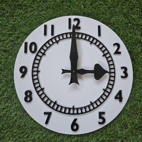 Arsenal clock end - clock,
