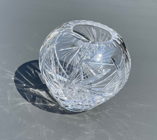 Cut glass lead - cut,