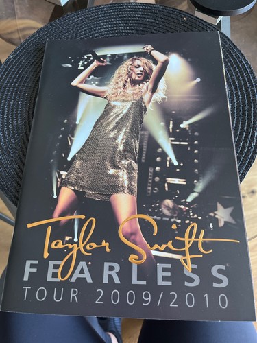 Taylor swift tour - taylor,