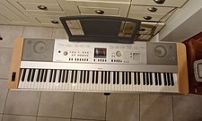 Yamaha DGX_640 baby grand piano with graded weight hammer standard keyboard