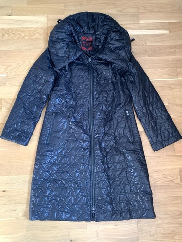 Red dead women black - or, women’s