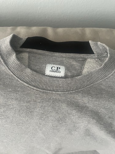 Company grey crew - c.p., neck
