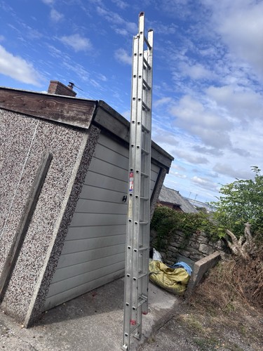 Clima ladders fully - 20’7,