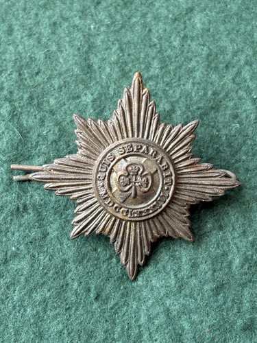 Irish guards cap badge - guards,