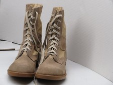 British 1st Pattern Gulf War Desert Boots -  Size 8 Medium.