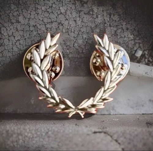 Fred perry lapel - fred, badge