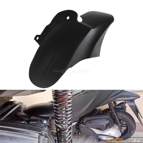 Black rear fender hugger - black,