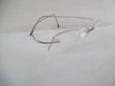 Silhouette Gold with a White