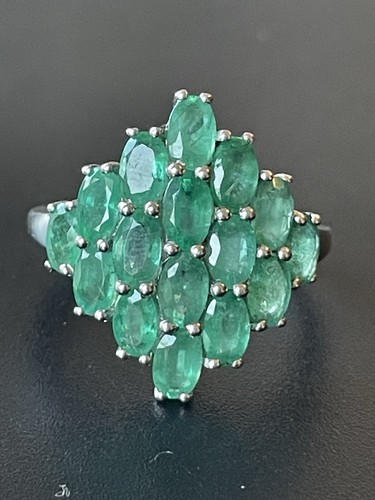 Vibrant white gold - k, large