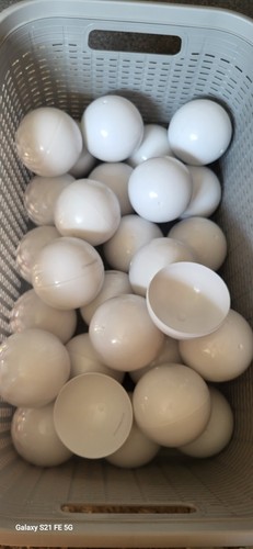 28pcs clear plastic balls - clear,