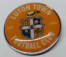 New Luton Town  Quality  Crest pin badge .