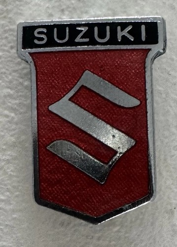 Vintage suzuki pin badge - suzuki,