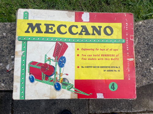 Meccano set in - set, 4